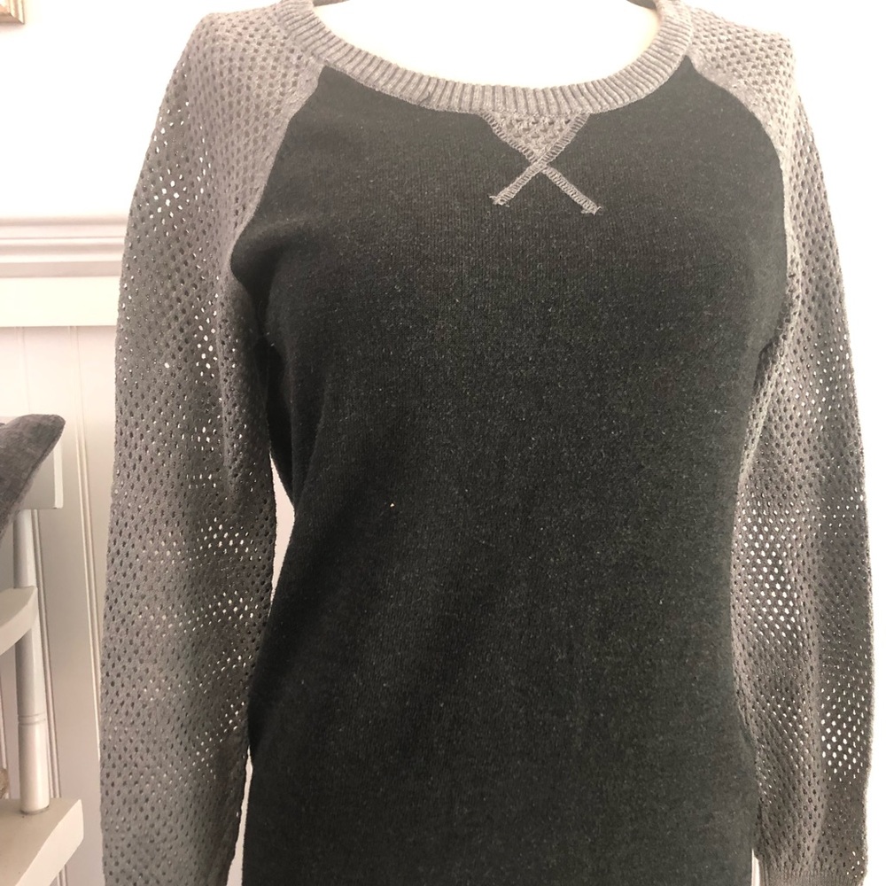 Two tone gray long sleeve